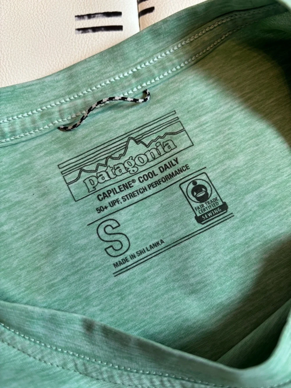 Patagonia Capilene Cool Daily Light Green “Run” Tee, Size Small - Picture 2 of 5